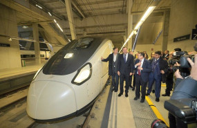 ep i d el candidato del psdeg a la xunta xose ramon gomez besteiro el ministro de transportes y