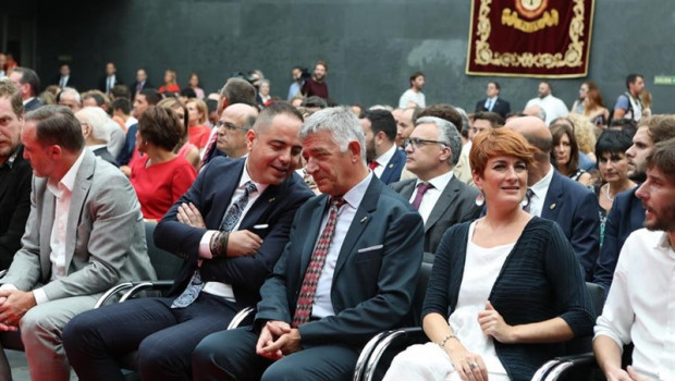 ep i-d el presidente del upn y portavoz de navarra suma en el parlamento navarro javier esparza el