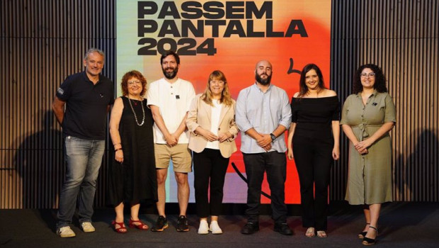 ep la consellera natlia garriga en el acto passem pantalla