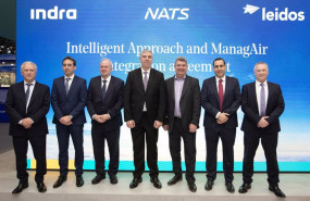 ep los directivos de indra nats y leidos en el anuncio de la solucion intelligent approach que se
