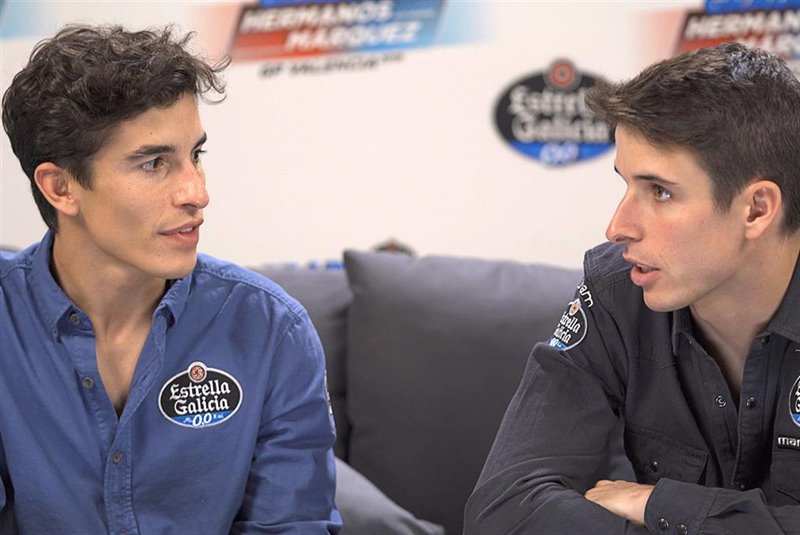 ep los hermanos marc y alex marquez en una entrevista para estrella de galicia 00