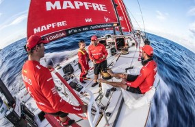 ep mapfre xabi fernandez pablo arrarte blair tuke sophie ciszek volvo ocean race
