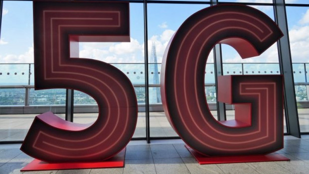 ep molduras representando 5g