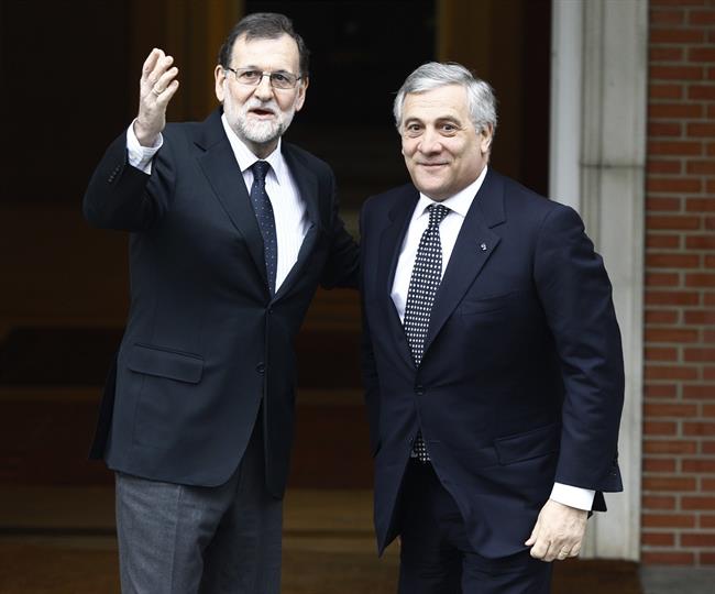 Rajoy recibe en La Moncloa al presidente del Parlamento Europeo | EUROPA PRESS ep rajoy recibela moncloapresidenteparlamento europeo