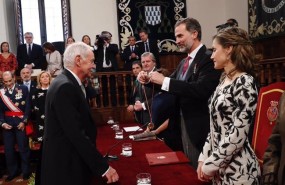 ep rey entregapremio cervanteseduardo mendoza
