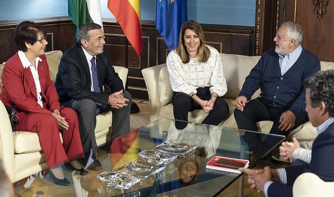 Susana Díaz se reúne con la FOAM | JUNTA DE ANDALUCÍA ep susana diazreunela foam