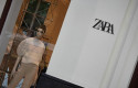 ep tienda de zara cerrada un dia despues de que el gobierno anunciara las medidas de desescalada por