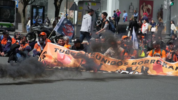 ep trabajadores de tubos reunidos se concentran a 5 de mayo de 2026 en bilbao