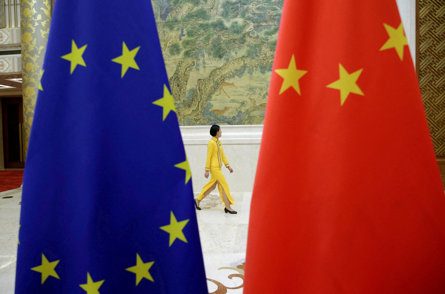 les drapeaux de l ue et de la chine 