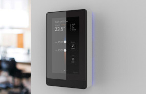 touchscreen room controller 1 jpg 