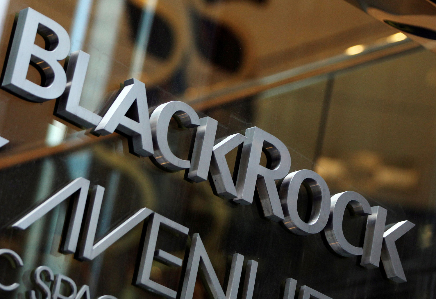 blackrock veut un plan de financement plus solide pour le climat 
