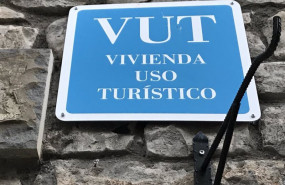 ep archivo   cartel de vivienda de uso turistico vut