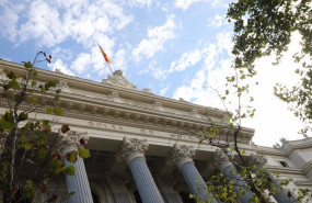 ep archivo   exterior del palacio de la bolsa en madrid espana