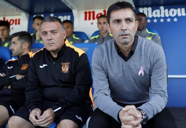 Asier Garitano y Jaime Pérez, izquierda, 1º y 2º entrenador del Leganés | LALIGA ep asier garitanojaime perez izquierda 1 y 2 entrenadorleganes