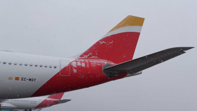 ep avion de iberia con nieve ep avion de iberia con nieve