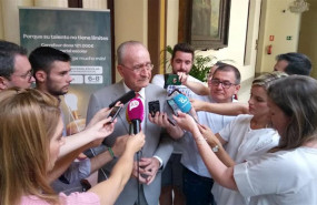 ep el alcalde de malaga francisco de la torre atiende a los medios de comunicacion