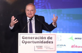 ep el ministro de industria y turismo jordi hereu participa en un encuentro del foro generacion de