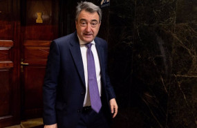 ep el portavoz del eaj pnv aitor esteban a su llegada a una sesion plenaria en el congreso de los