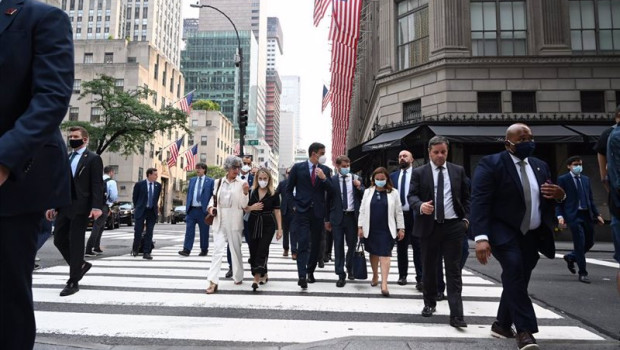 ep el presidente del gobierno pedro sanchez durante un paseo en su viaje a nueva york