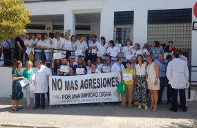 ep imagen de archivo de una concentracion contra agresiones sanitarias