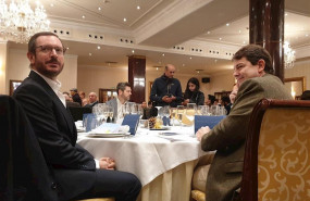 ep javier maroto i junto al presidente del ppcyl alfonso fernandez manueco d en la comidad de