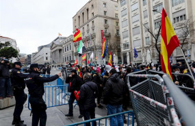 ep momento de la protesta de jusapol el 3 de marzo frente al congreso por el veto a la ilp de
