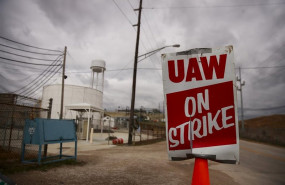 ep october 16 2019 - bedford indiana united states a strike sign is displayed as united auto workers