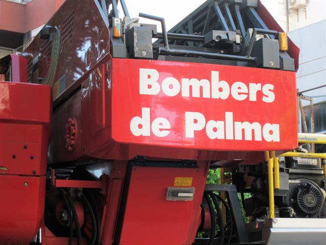 ep parte posteriorun camionlos bomberospalma