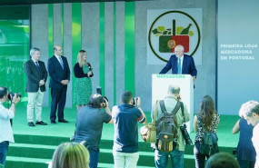 ep presidentemercadona juan roig envisita institucionalprimer supermercadola companiaportugal