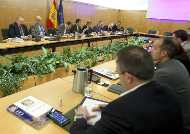 Reunión entre Interior y representantes de los sindicatos policiales | MINISTERIO DEL INTERIOR ep reunioninteriorrepresentanteslos sindicatos policiales