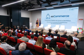 ep susana voces presidenta de adigital y presidenta de escommerce durante su discurso de apertura